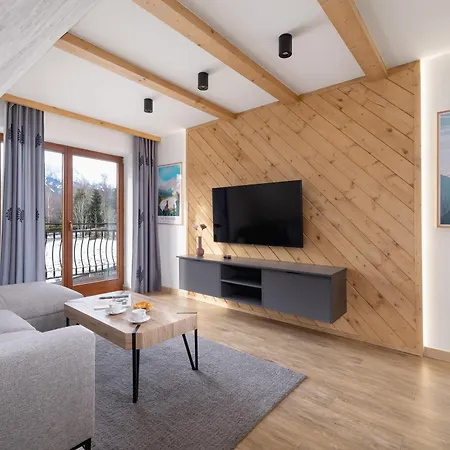 Tatry Design With Balcony דירה זקופאנה